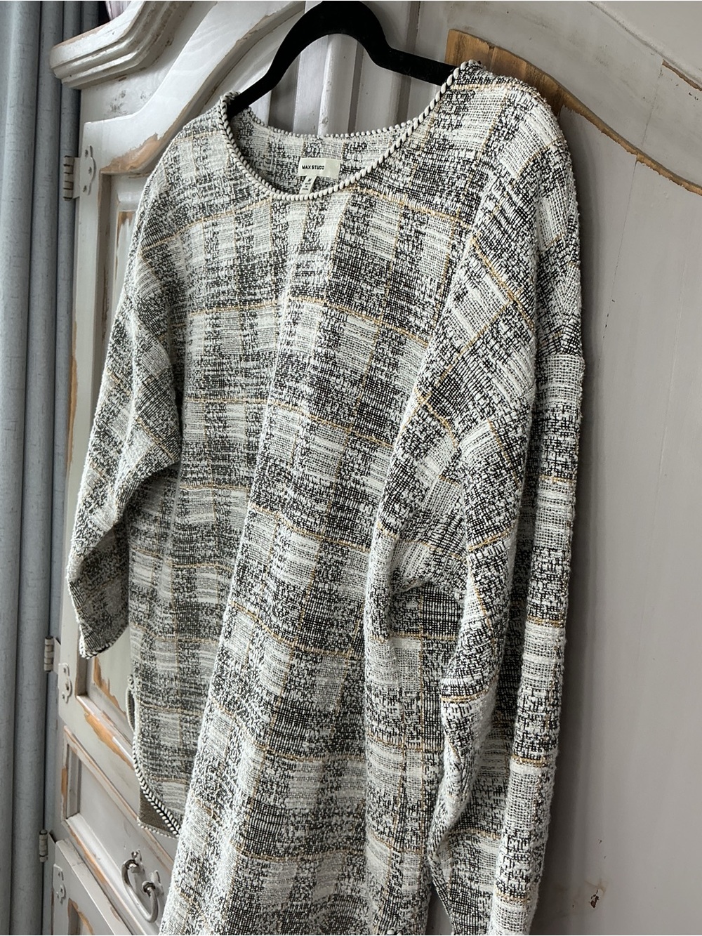 Max Studio | Tweed Knit Charcoal Taupe Tunic Top in Medium - Picture 4 of 7